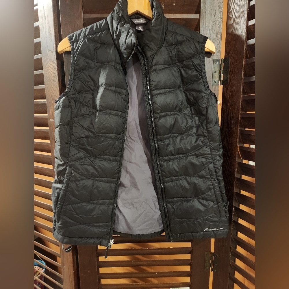 Eddie Bauer Men's Black Quilted Vest 2BB